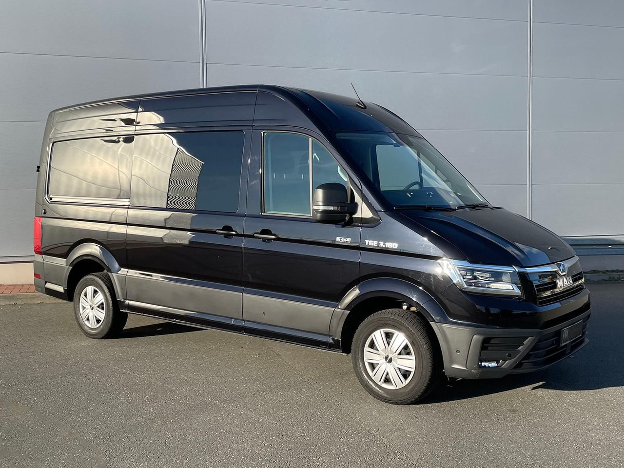 MAN TGE 3.180 L3H3 MIXTO 4x4 AUTOM DIFF AHK ACC NAV - Kastenwagen, Transporter mit Doppelkabine: das Bild 2 MAN TGE 3.180 L3H3 MIXTO 4x4 AUTOM DIFF AHK ACC NAV - Kastenwagen, Transporter mit Doppelkabine: das Bild 2