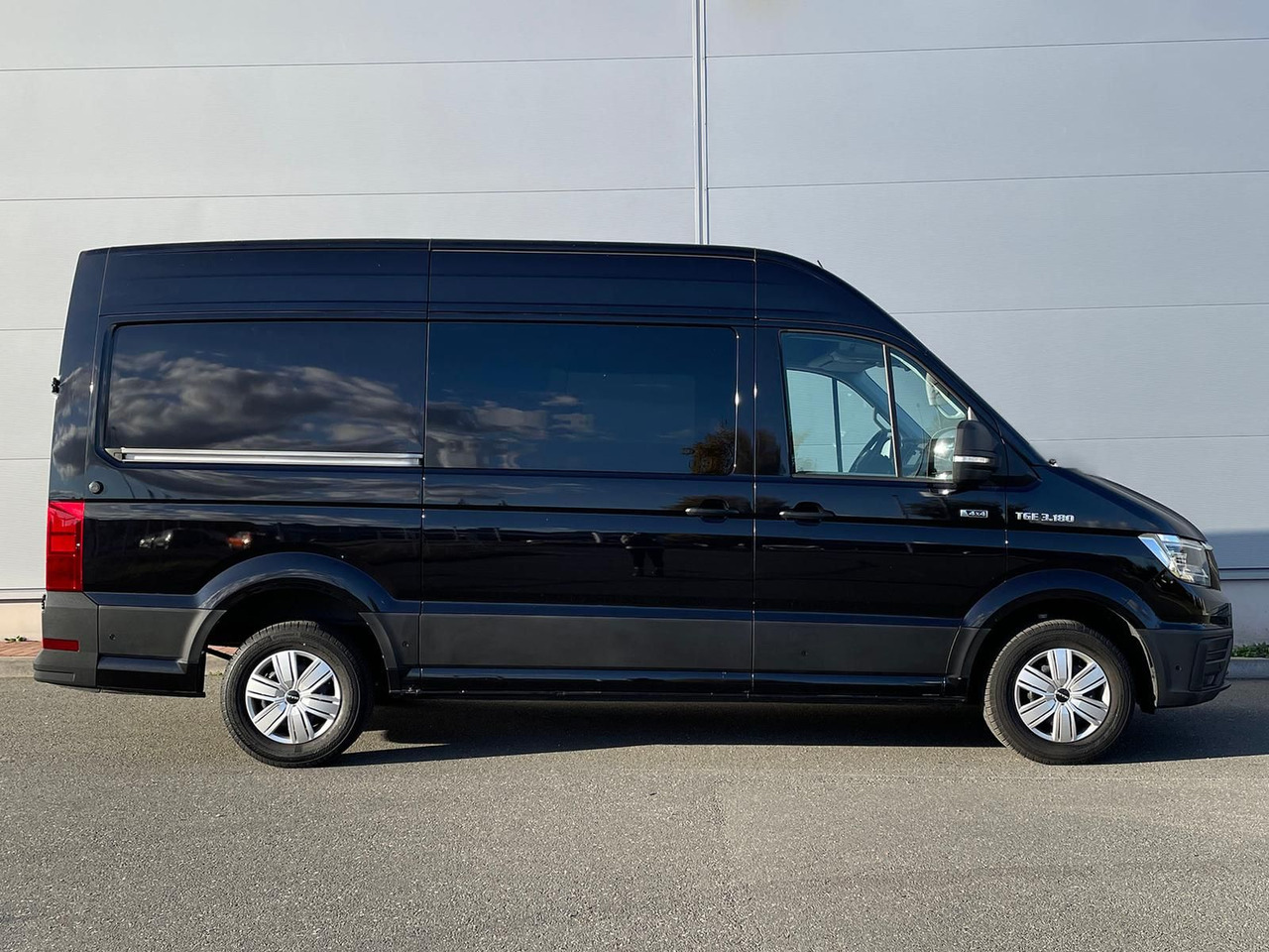 MAN TGE 3.180 L3H3 MIXTO 4x4 AUTOM DIFF AHK ACC NAV - Kastenwagen, Transporter mit Doppelkabine: das Bild 5 MAN TGE 3.180 L3H3 MIXTO 4x4 AUTOM DIFF AHK ACC NAV - Kastenwagen, Transporter mit Doppelkabine: das Bild 5