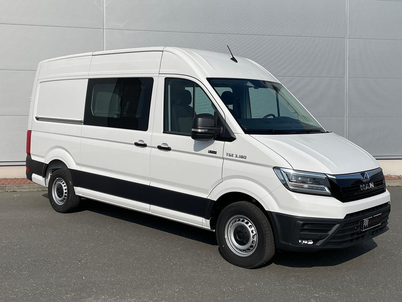 MAN TGE 3.180 L3H3 MIXTO 4x4 LED TEMPOMAT SITZHZ NAV - Transporter mit Doppelkabine: das Bild 2 MAN TGE 3.180 L3H3 MIXTO 4x4 LED TEMPOMAT SITZHZ NAV - Transporter mit Doppelkabine: das Bild 2