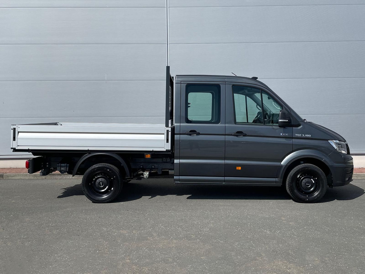 MAN TGE 3.180 Pritsche DOKA MR 4x4 ACC LED DIFF-SPER - Pritsche Transporter, Transporter mit Doppelkabine: das Bild 5 MAN TGE 3.180 Pritsche DOKA MR 4x4 ACC LED DIFF-SPER - Pritsche Transporter, Transporter mit Doppelkabine: das Bild 5