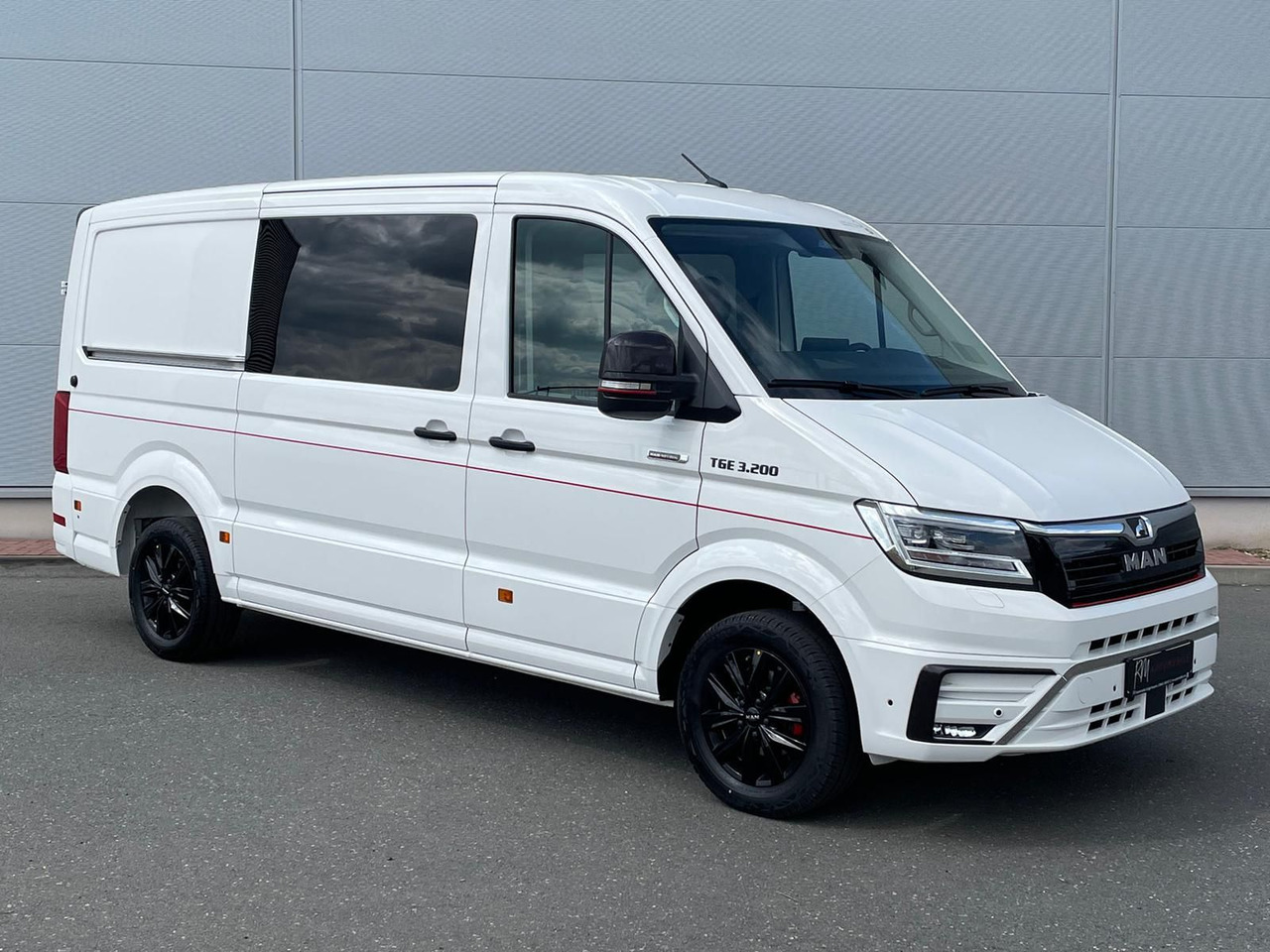 MAN TGE 3.200 L3H2 MIXTO 4x4 Individual S ACC STHZ - Kastenwagen, Transporter mit Doppelkabine: das Bild 2 MAN TGE 3.200 L3H2 MIXTO 4x4 Individual S ACC STHZ - Kastenwagen, Transporter mit Doppelkabine: das Bild 2