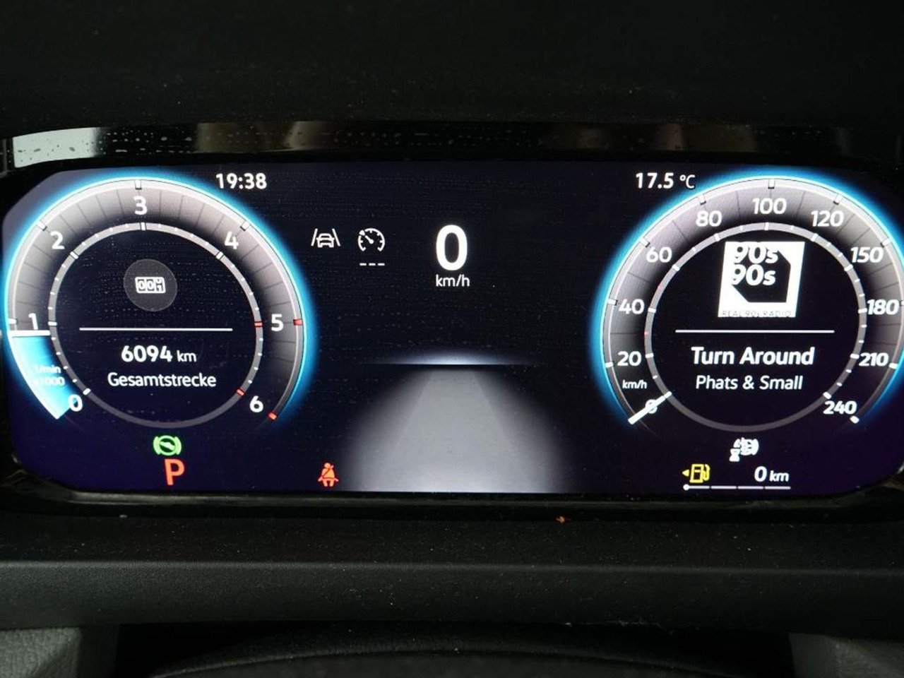 Volkswagen Crafter Kasten 35 L3H3 NAVI KLIMA DAB PDC - Personentransporter: das Bild 5 Volkswagen Crafter Kasten 35 L3H3 NAVI KLIMA DAB PDC - Personentransporter: das Bild 5