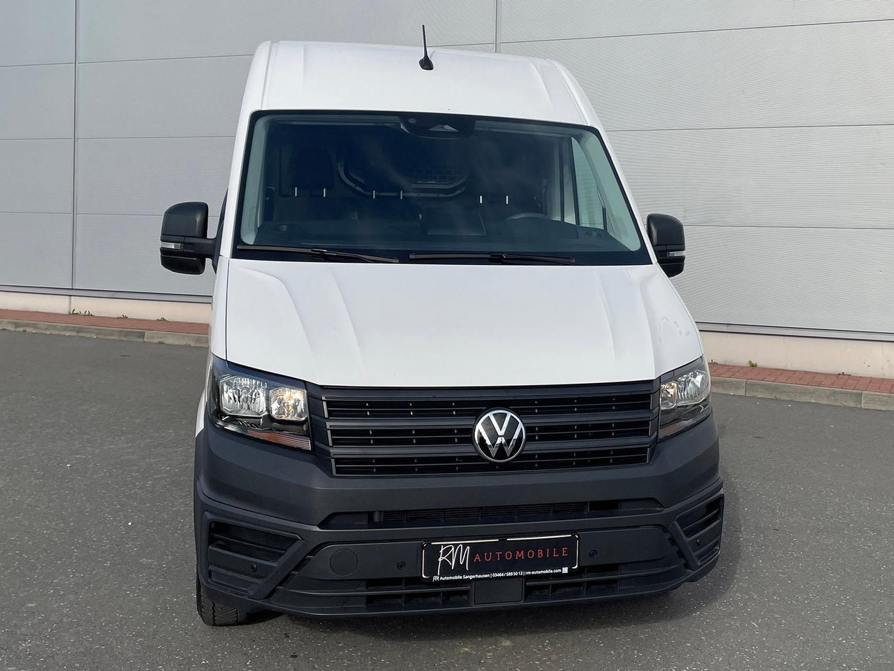 Volkswagen Crafter Kasten 35 L4H3 Autom. NAVI KAMERA KLIMA - Personentransporter: das Bild 3 Volkswagen Crafter Kasten 35 L4H3 Autom. NAVI KAMERA KLIMA - Personentransporter: das Bild 3