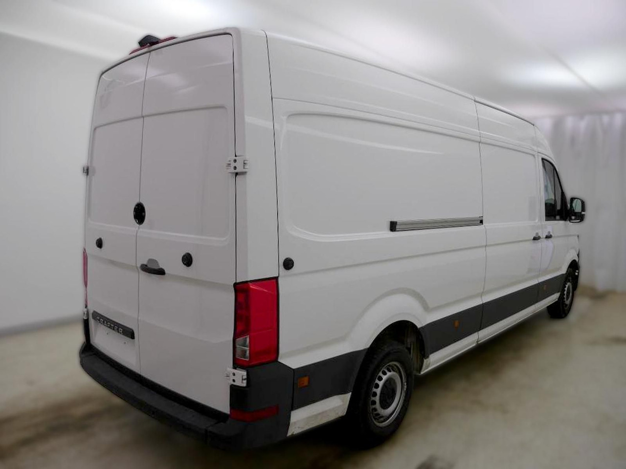 Volkswagen Crafter Kasten 35 L4H3 KAMERA KLIMA SITZHZ DAB - Kastenwagen: das Bild 2 Volkswagen Crafter Kasten 35 L4H3 KAMERA KLIMA SITZHZ DAB - Kastenwagen: das Bild 2