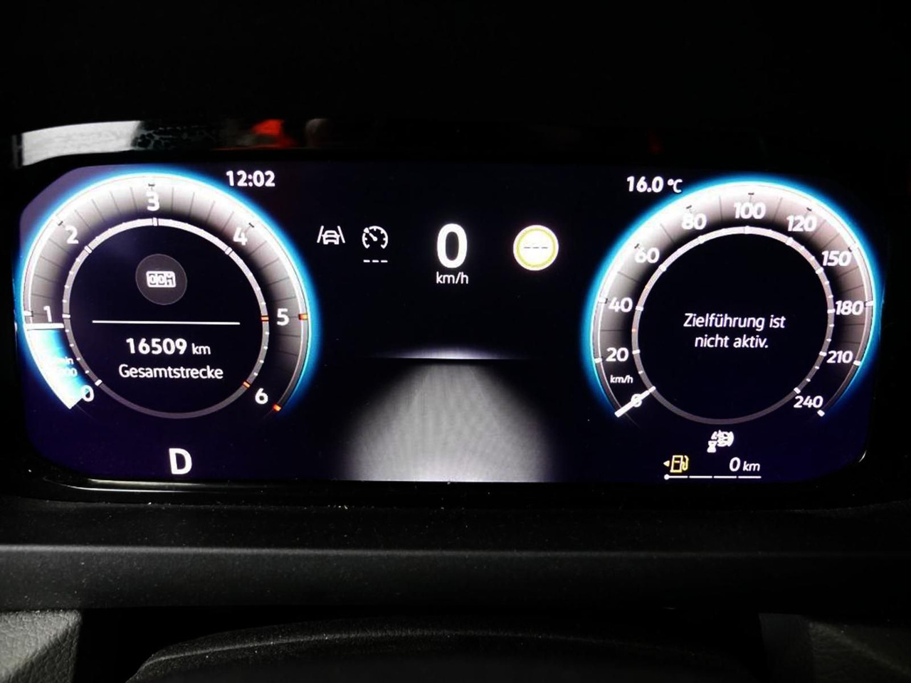 Volkswagen Crafter Kasten 35 L4H3 NAVI DAB KAMERA PDC - Personentransporter: das Bild 3 Volkswagen Crafter Kasten 35 L4H3 NAVI DAB KAMERA PDC - Personentransporter: das Bild 3