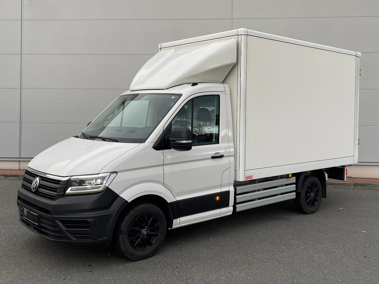 Volkswagen Crafter Koffer mittellang LED DAB SITZH - Personentransporter: das Bild 1 Volkswagen Crafter Koffer mittellang LED DAB SITZH - Personentransporter: das Bild 1