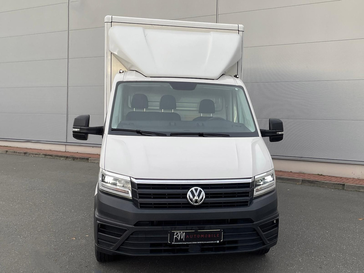 Volkswagen Crafter Koffer mittellang LED DAB SITZH - Personentransporter: das Bild 3 Volkswagen Crafter Koffer mittellang LED DAB SITZH - Personentransporter: das Bild 3