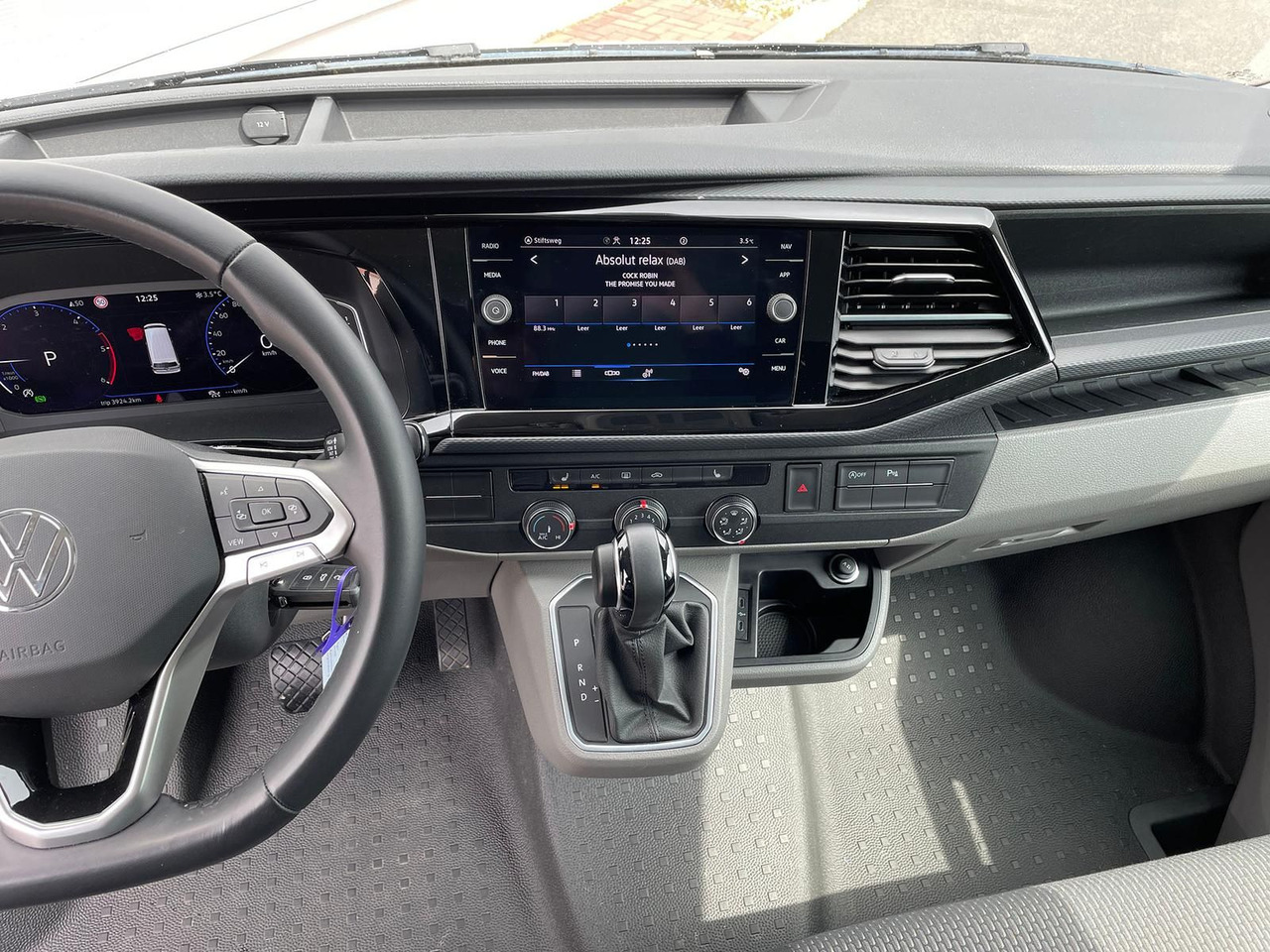 PKW neu kaufen Volkswagen T6.1 Transporter 2.0 TDI lang 4MOTION SITZHZ NAV: das Bild 14 PKW neu kaufen Volkswagen T6.1 Transporter 2.0 TDI lang 4MOTION SITZHZ NAV: das Bild 14