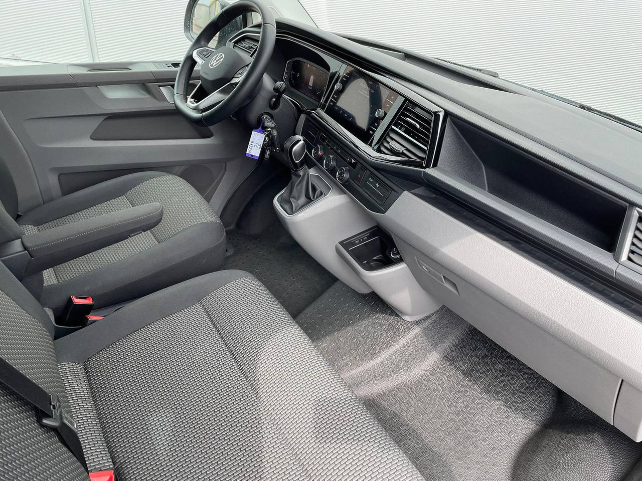 PKW neu kaufen Volkswagen T6.1 Transporter 2.0 TDI lang 4MOTION SITZHZ NAV: das Bild 27 PKW neu kaufen Volkswagen T6.1 Transporter 2.0 TDI lang 4MOTION SITZHZ NAV: das Bild 27