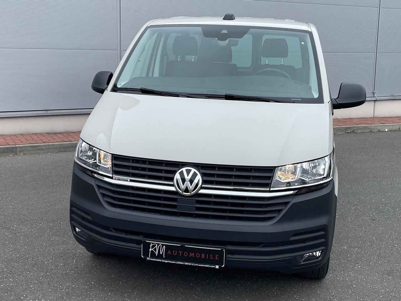 Volkswagen T6.1 Transporter 2.0 TDI lang 4MOTION SITZHZ NAV - PKW: das Bild 4 Volkswagen T6.1 Transporter 2.0 TDI lang 4MOTION SITZHZ NAV - PKW: das Bild 4