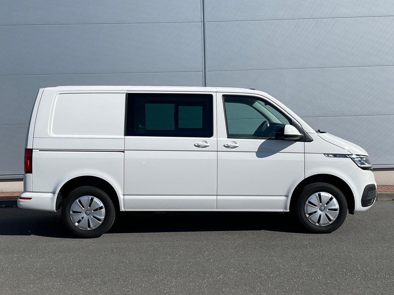 Volkswagen T6.1 Transporter Kasten 4M ACC PDC KAMERA STANDH - Personentransporter: das Bild 5 Volkswagen T6.1 Transporter Kasten 4M ACC PDC KAMERA STANDH - Personentransporter: das Bild 5