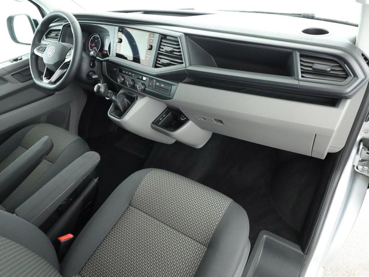 Personentransporter Volkswagen T6.1 Transporter Kombi KR LED STANDHZ ACC NAVI: das Bild 6 Personentransporter Volkswagen T6.1 Transporter Kombi KR LED STANDHZ ACC NAVI: das Bild 6