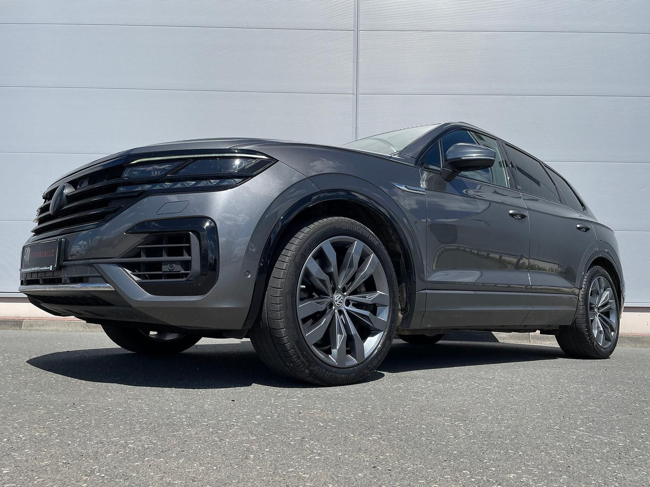 SUV/ Geländewagen Volkswagen Touareg 4.0 V8 TDI One Million 4M LEDER AHK ACC: das Bild 9