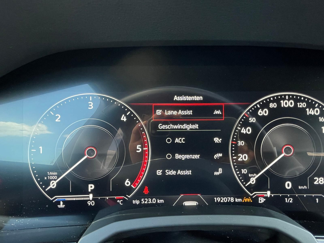 SUV/ Geländewagen Volkswagen Touareg 4.0 V8 TDI One Million 4M LEDER AHK ACC: das Bild 36