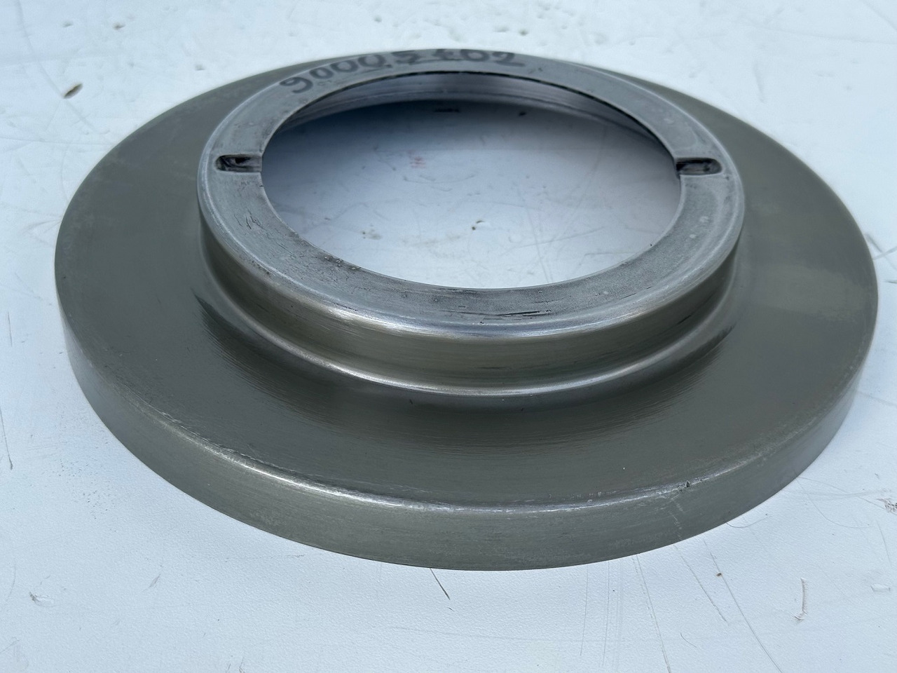 Liebherr Abdeckblech ID-Nr.90005702. SAT325/274 - SAT325/294. R936, R940, R946, R950, RZG390. #90005702.FR.40254# - Schwenkmotor für Kettenbagger: das Bild 2 Liebherr Abdeckblech ID-Nr.90005702. SAT325/274 - SAT325/294. R936, R940, R946, R950, RZG390. #90005702.FR.40254# - Schwenkmotor für Kettenbagger: das Bild 2