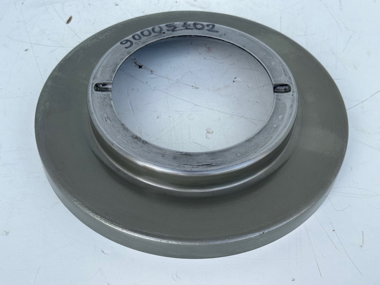 Liebherr Abdeckblech ID-Nr.90005702. SAT325/274 - SAT325/294. R936, R940, R946, R950, RZG390. #90005702.FR.40254# - Schwenkmotor für Kettenbagger: das Bild 1 Liebherr Abdeckblech ID-Nr.90005702. SAT325/274 - SAT325/294. R936, R940, R946, R950, RZG390. #90005702.FR.40254# - Schwenkmotor für Kettenbagger: das Bild 1