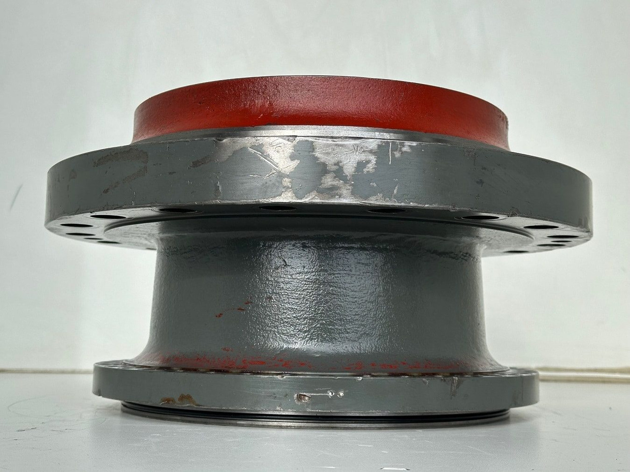 Liebherr Abtriebswellengehäuse ID-Nr.90208566 - Liebherr Kegelrollenlager ID-Nr.761001903. LH40, LH50, R926, R928, R930. #90208566.01342# - Schwenkmotor für Baumaschine: das Bild 5 Liebherr Abtriebswellengehäuse ID-Nr.90208566 - Liebherr Kegelrollenlager ID-Nr.761001903. LH40, LH50, R926, R928, R930. #90208566.01342# - Schwenkmotor für Baumaschine: das Bild 5