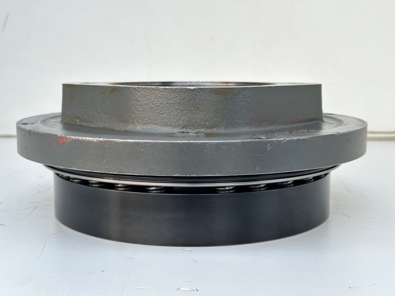 Liebherr Bremse ID-Nr.90209190. SAT300/282. LH40 C LH40 CP, LH40 M, LH40MP, LH50 CHR, LH50 CHRP, LH50 M, LH50 MHR, LH50 MHRP, LH50MT. #BR.01342# - Schwenkmotor für Baumaschine: das Bild 3 Liebherr Bremse ID-Nr.90209190. SAT300/282. LH40 C LH40 CP, LH40 M, LH40MP, LH50 CHR, LH50 CHRP, LH50 M, LH50 MHR, LH50 MHRP, LH50MT. #BR.01342# - Schwenkmotor für Baumaschine: das Bild 3