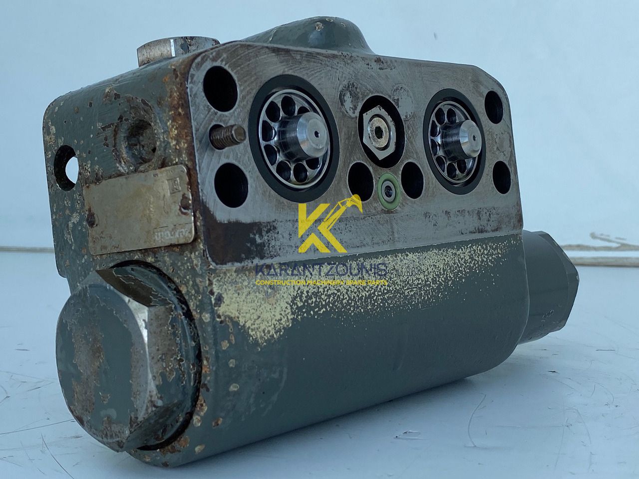 Liebherr Bremsventil ID-Nr.10471957. LOS914, LOS924, R902, R904, R912, R914, R922, R924, R924 COMP, R924 COMPA. #STM20.05## - Fahrantrieb für Kettenbagger: das Bild 1 Liebherr Bremsventil ID-Nr.10471957. LOS914, LOS924, R902, R904, R912, R914, R922, R924, R924 COMP, R924 COMPA. #STM20.05## - Fahrantrieb für Kettenbagger: das Bild 1