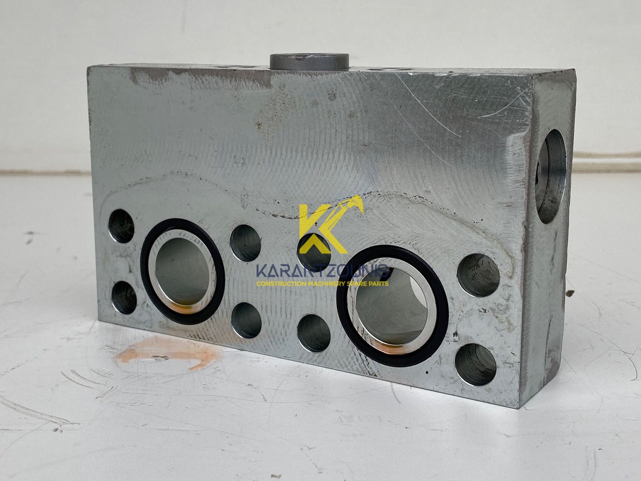 Liebherr Dämpfungsventil ID-Nr.10121777. P924 COMP, P926, R926, R916, R922, R924 COMP, R924, R926 COMP, R926, R930, R936, R946, R950 T, R960 T. #DÄ27652# - Schwenkmotor für Bagger: das Bild 3 Liebherr Dämpfungsventil ID-Nr.10121777. P924 COMP, P926, R926, R916, R922, R924 COMP, R924, R926 COMP, R926, R930, R936, R946, R950 T, R960 T. #DÄ27652# - Schwenkmotor für Bagger: das Bild 3