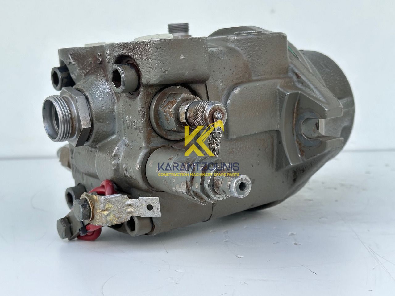 Liebherr Hydraulikeinbaumotor Typ:FMF058, ID-Nr.10122576 - ID-Nr.10145827 - ID-Nr.11371069. LOS1906, P924 COMP , R906, R906 PROTO, R916, R922, R924, R924 COMP, R926 COMP, R926 K LC. #11371069.08604# - Hydraulikmotor für Kettenbagger: das Bild 4 Liebherr Hydraulikeinbaumotor Typ:FMF058, ID-Nr.10122576 - ID-Nr.10145827 - ID-Nr.11371069. LOS1906, P924 COMP , R906, R906 PROTO, R916, R922, R924, R924 COMP, R926 COMP, R926 K LC. #11371069.08604# - Hydraulikmotor für Kettenbagger: das Bild 4