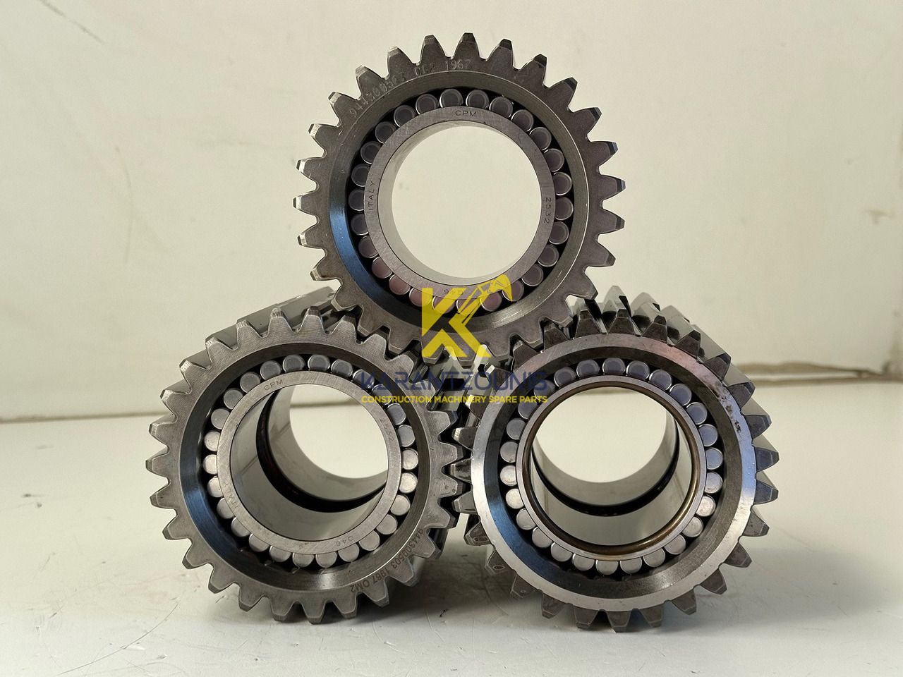 Liebherr Planetenrad ID-Nr.9443004 - ID-Nr.944300403. FAT400-FAT400/018-FAT400P018-FAT400P063-FAT400P073-FAT400P092. R934 IND,R906,R914,R916,R922,R924,R932,R934,R936,R942,R944. #944300503.18.12# - Fahrantrieb für Kettenbagger: das Bild 4 Liebherr Planetenrad ID-Nr.9443004 - ID-Nr.944300403. FAT400-FAT400/018-FAT400P018-FAT400P063-FAT400P073-FAT400P092. R934 IND,R906,R914,R916,R922,R924,R932,R934,R936,R942,R944. #944300503.18.12# - Fahrantrieb für Kettenbagger: das Bild 4