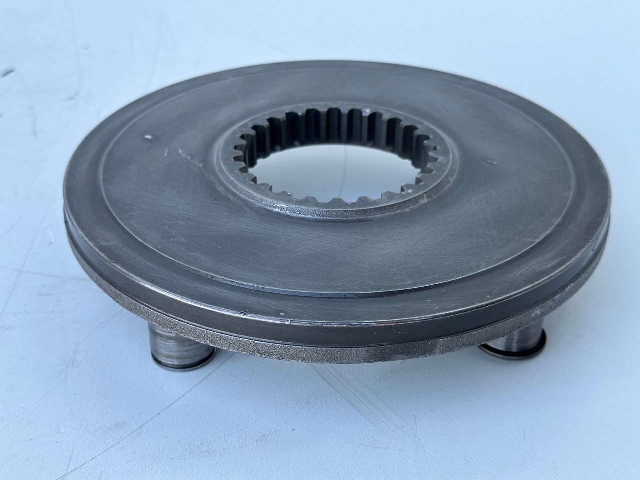 Liebherr Planetenträger ID-Nr.90214403. SAT275A290. R922 LC-1486, R924 LC-1487. #90214403.06.08.01# - Schwenkmotor für Kettenbagger: das Bild 4 Liebherr Planetenträger ID-Nr.90214403. SAT275A290. R922 LC-1486, R924 LC-1487. #90214403.06.08.01# - Schwenkmotor für Kettenbagger: das Bild 4