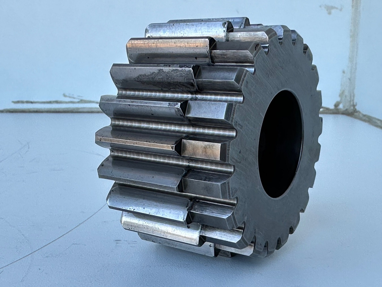 Liebherr Sonnenrad ID-Nr.90002821. FAT400P112, FAT400P130, FAT400P139. R926, R928, R930, R934, R936, R938, R940, R944, R946, R950 T. #90002821.06.08.01# - Fahrantrieb für Bagger: das Bild 1 Liebherr Sonnenrad ID-Nr.90002821. FAT400P112, FAT400P130, FAT400P139. R926, R928, R930, R934, R936, R938, R940, R944, R946, R950 T. #90002821.06.08.01# - Fahrantrieb für Bagger: das Bild 1