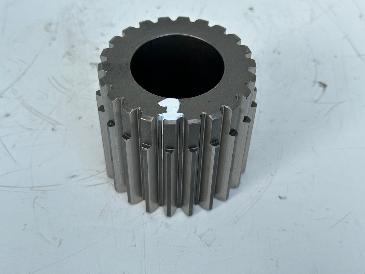 Liebherr Sonnenrad ID-Nr.9442837. FAT350 - FAT350P022 - FAT350P032 - FAT350P059 - FAT350P062 - FAT350P068 - FAT350P079. LH22, LOS103, ER912, LOS914, LOS924 COMP, R313, R317, R900, R902, R904, R912, - Fahrantrieb für Kettenbagger: das Bild 1 Liebherr Sonnenrad ID-Nr.9442837. FAT350 - FAT350P022 - FAT350P032 - FAT350P059 - FAT350P062 - FAT350P068 - FAT350P079. LH22, LOS103, ER912, LOS914, LOS924 COMP, R313, R317, R900, R902, R904, R912, - Fahrantrieb für Kettenbagger: das Bild 1