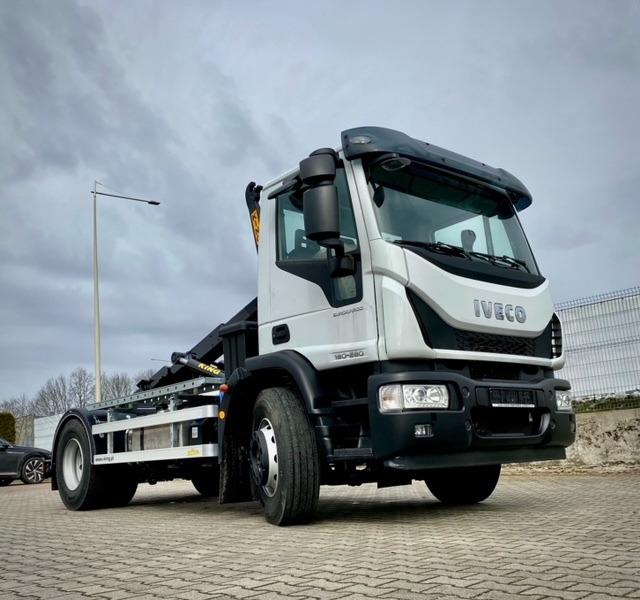 IVECO Eurocargo + hooklift KING HZ-10R - Kommunal-/ Sonderfahrzeug: das Bild 1 IVECO Eurocargo + hooklift KING HZ-10R - Kommunal-/ Sonderfahrzeug: das Bild 1