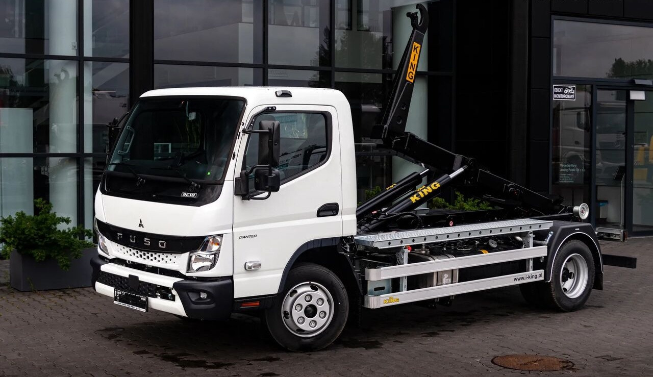 Mitsubishi Fuso 9C18 + KING HZ6R Hooklift - Abrollkipper: das Bild 2 Mitsubishi Fuso 9C18 + KING HZ6R Hooklift - Abrollkipper: das Bild 2