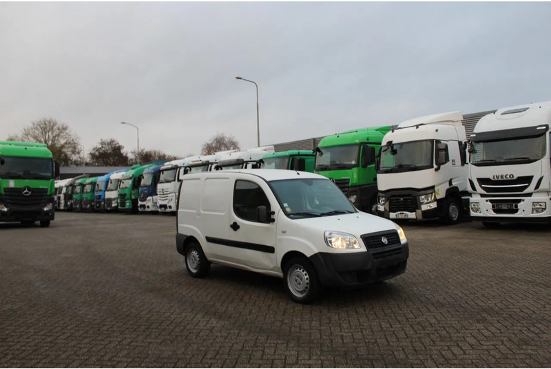 Fiat Doblò Cargo * manual * - PKW: das Bild 5 Fiat Doblò Cargo * manual * - PKW: das Bild 5