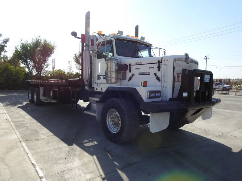 Kenworth * C500 * Bed / winch Truck * 6x4 Oil Field Truck * - Pritsche LKW: das Bild 2 Kenworth * C500 * Bed / winch Truck * 6x4 Oil Field Truck * - Pritsche LKW: das Bild 2