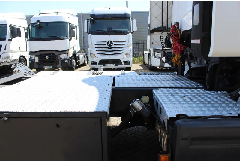 Sattelzugmaschine Scania R420 * RETARDER * 4X2 *: das Bild 9