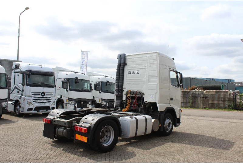 Volvo FH 12.420 * MANUAL * 4X2 * - Sattelzugmaschine: das Bild 4 Volvo FH 12.420 * MANUAL * 4X2 * - Sattelzugmaschine: das Bild 4