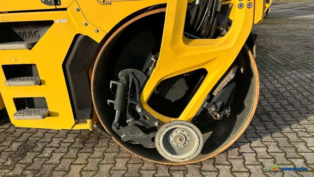 Bomag BW 206 AD-5 AM - Straßenwalze: das Bild 4 Bomag BW 206 AD-5 AM - Straßenwalze: das Bild 4