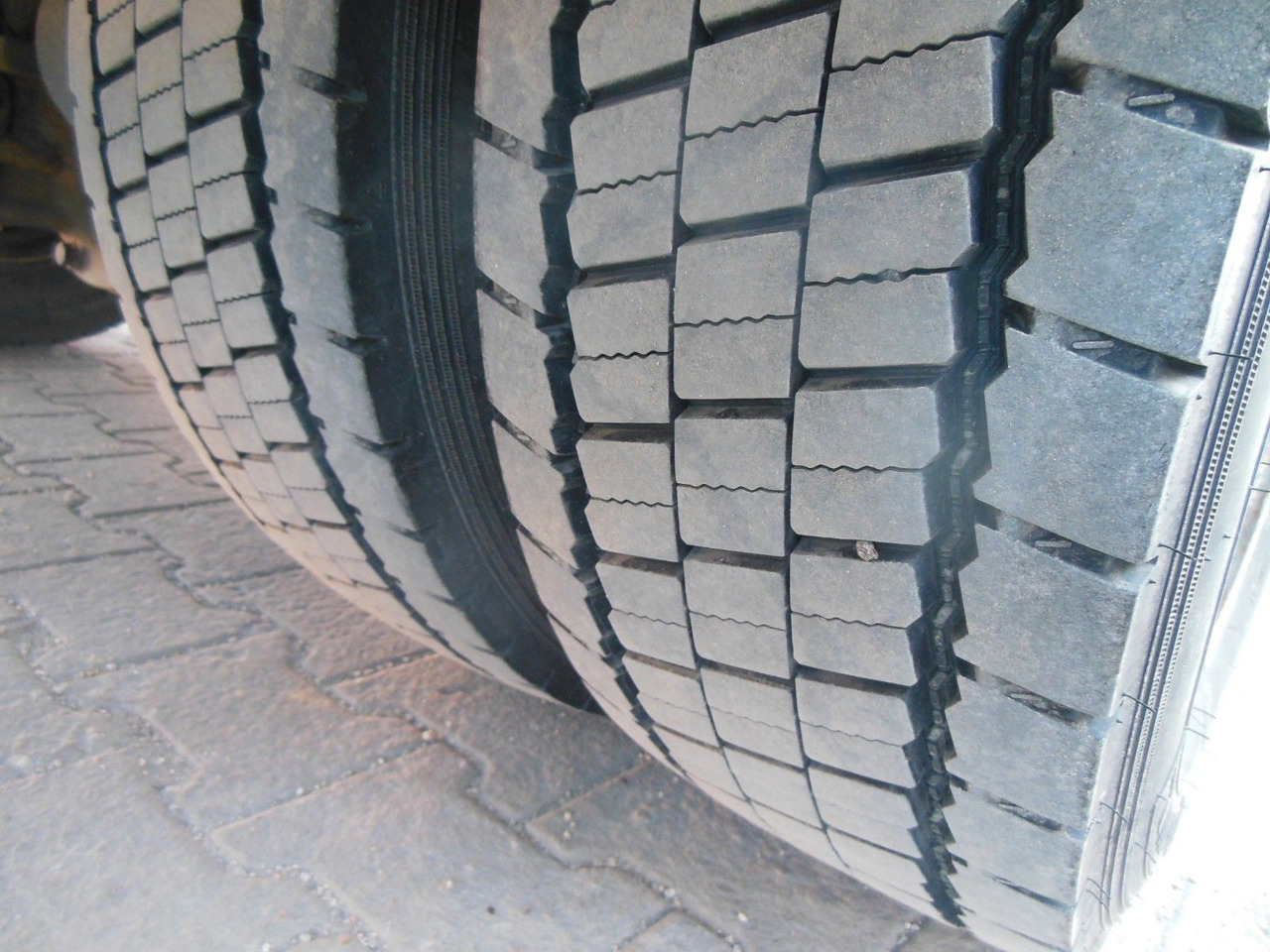 Pritsche LKW neu kaufen Iveco EUROCARGO 120E25, VOLL LUFT, PRITSCHE 9,1 M!!!: das Bild 7