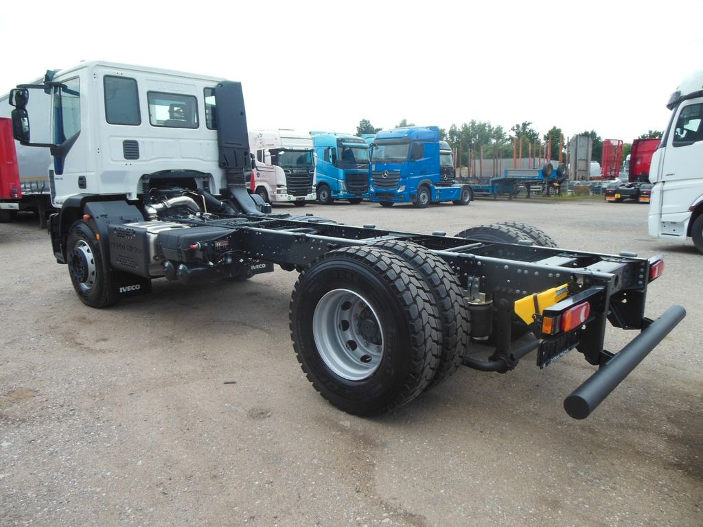 Iveco EUROCARGO ML 180E28/P, PTO - Fahrgestell LKW: das Bild 4 Iveco EUROCARGO ML 180E28/P, PTO - Fahrgestell LKW: das Bild 4