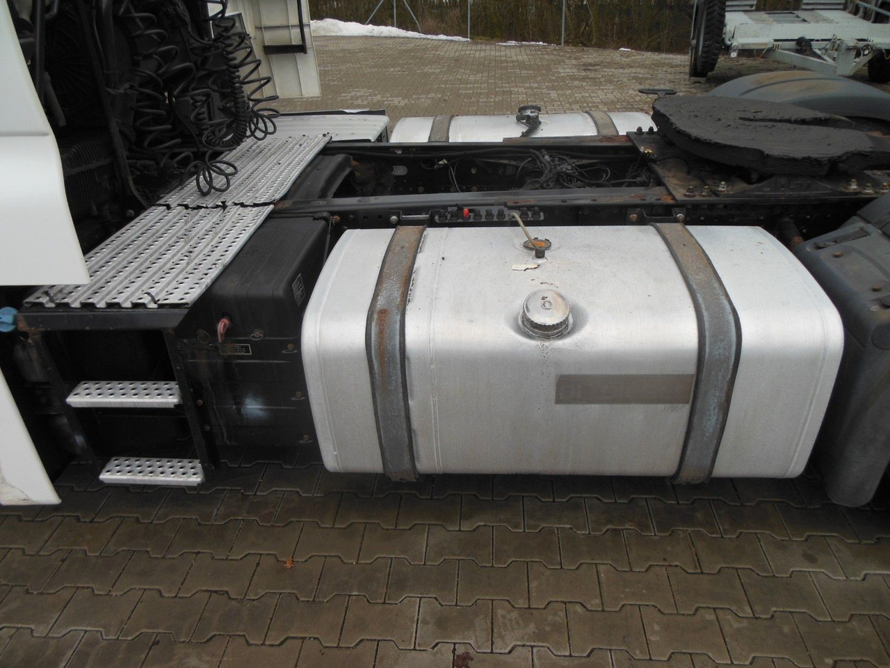 Sattelzugmaschine MAN TGX 18.480 LLS-U, LOWDECK + KRONE MEGA MAN TGX 18.480 LLS-U, LOWDECK: das Bild 8 Sattelzugmaschine MAN TGX 18.480 LLS-U, LOWDECK + KRONE MEGA MAN TGX 18.480 LLS-U, LOWDECK: das Bild 8