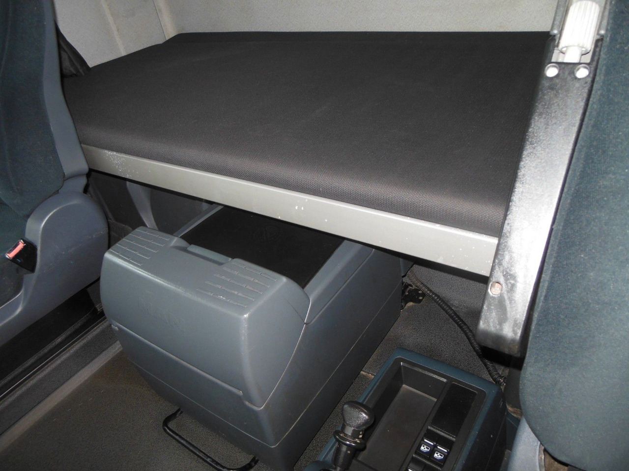 Sattelzugmaschine MAN TGX 18.480 LLS-U, LOWDECK + KRONE MEGA MAN TGX 18.480 LLS-U, LOWDECK: das Bild 12 Sattelzugmaschine MAN TGX 18.480 LLS-U, LOWDECK + KRONE MEGA MAN TGX 18.480 LLS-U, LOWDECK: das Bild 12