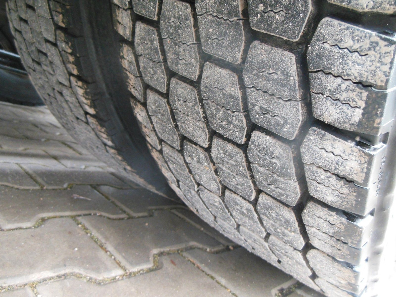 Sattelzugmaschine MAN TGX 18.480 LLS-U, LOWDECK + KRONE MEGA MAN TGX 18.480 LLS-U, LOWDECK: das Bild 7 Sattelzugmaschine MAN TGX 18.480 LLS-U, LOWDECK + KRONE MEGA MAN TGX 18.480 LLS-U, LOWDECK: das Bild 7