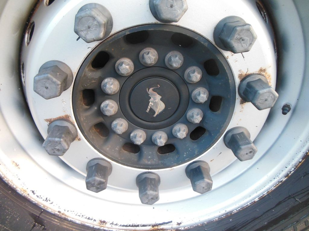 Schmitz Cargobull SCB, PALETTEN BOX, LIFT ACHSE Schmitz Cargobull SCB, PALETTEN BOX, LIFT ACHSE - Planenauflieger: das Bild 5 Schmitz Cargobull SCB, PALETTEN BOX, LIFT ACHSE Schmitz Cargobull SCB, PALETTEN BOX, LIFT ACHSE - Planenauflieger: das Bild 5