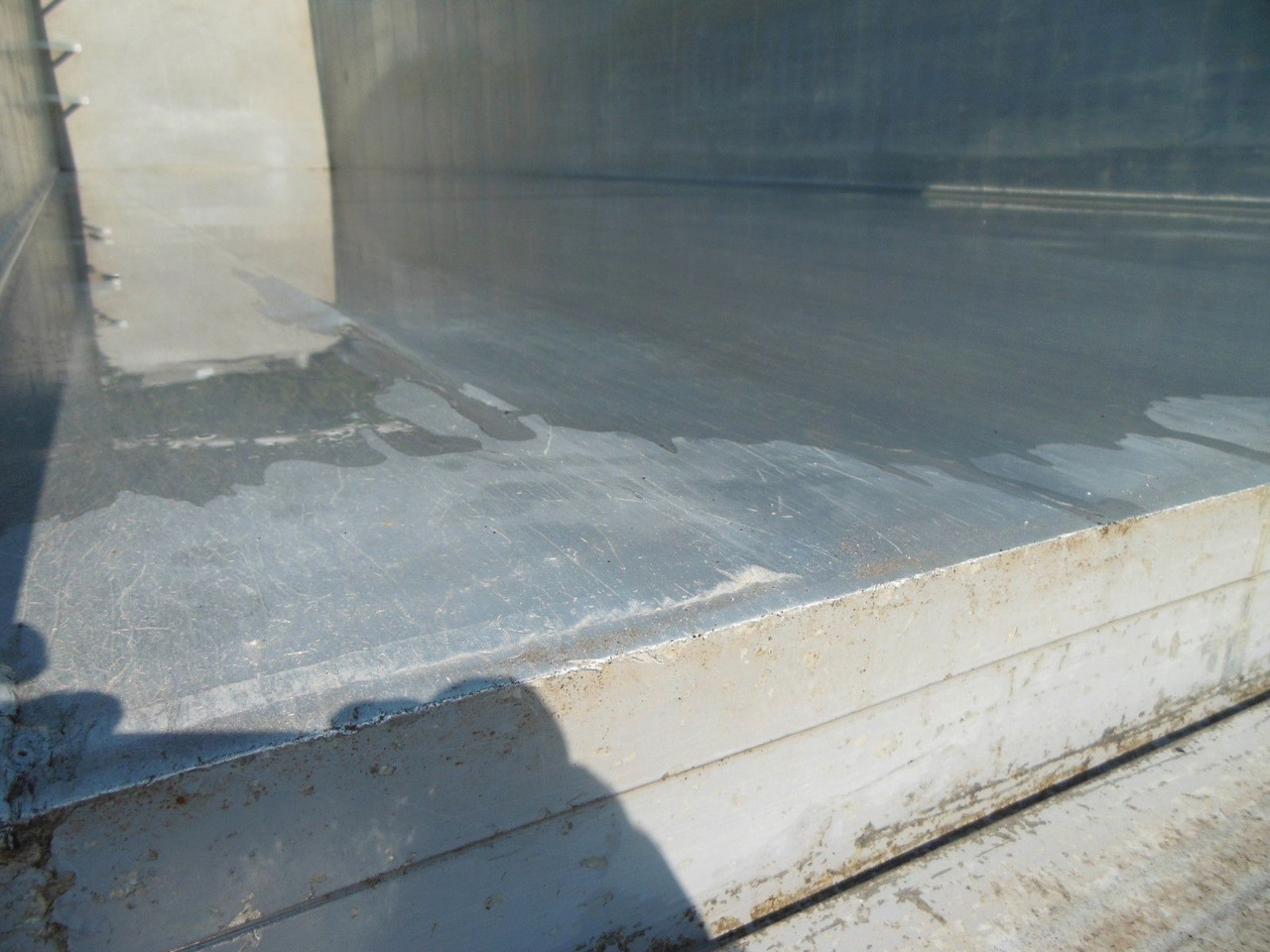 Kipper Auflieger Stas S300CX, 49m3, ADR, 9 TONE ACHSEN,WIE NEUE-TOP!!!: das Bild 17 Kipper Auflieger Stas S300CX, 49m3, ADR, 9 TONE ACHSEN,WIE NEUE-TOP!!!: das Bild 17