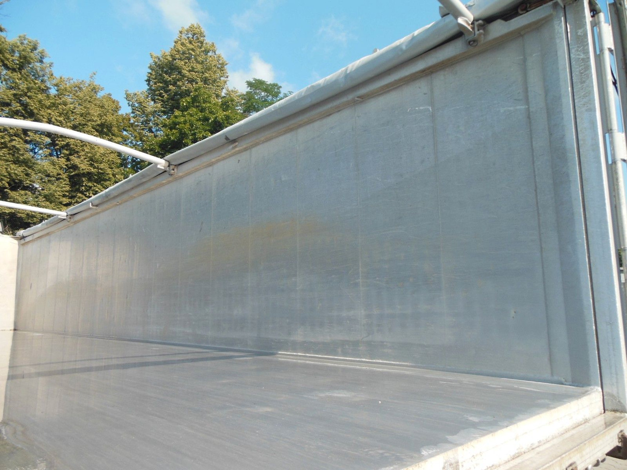 Kipper Auflieger Stas S300CX, 49m3, ADR, 9 TONE ACHSEN,WIE NEUE-TOP!!!: das Bild 16 Kipper Auflieger Stas S300CX, 49m3, ADR, 9 TONE ACHSEN,WIE NEUE-TOP!!!: das Bild 16