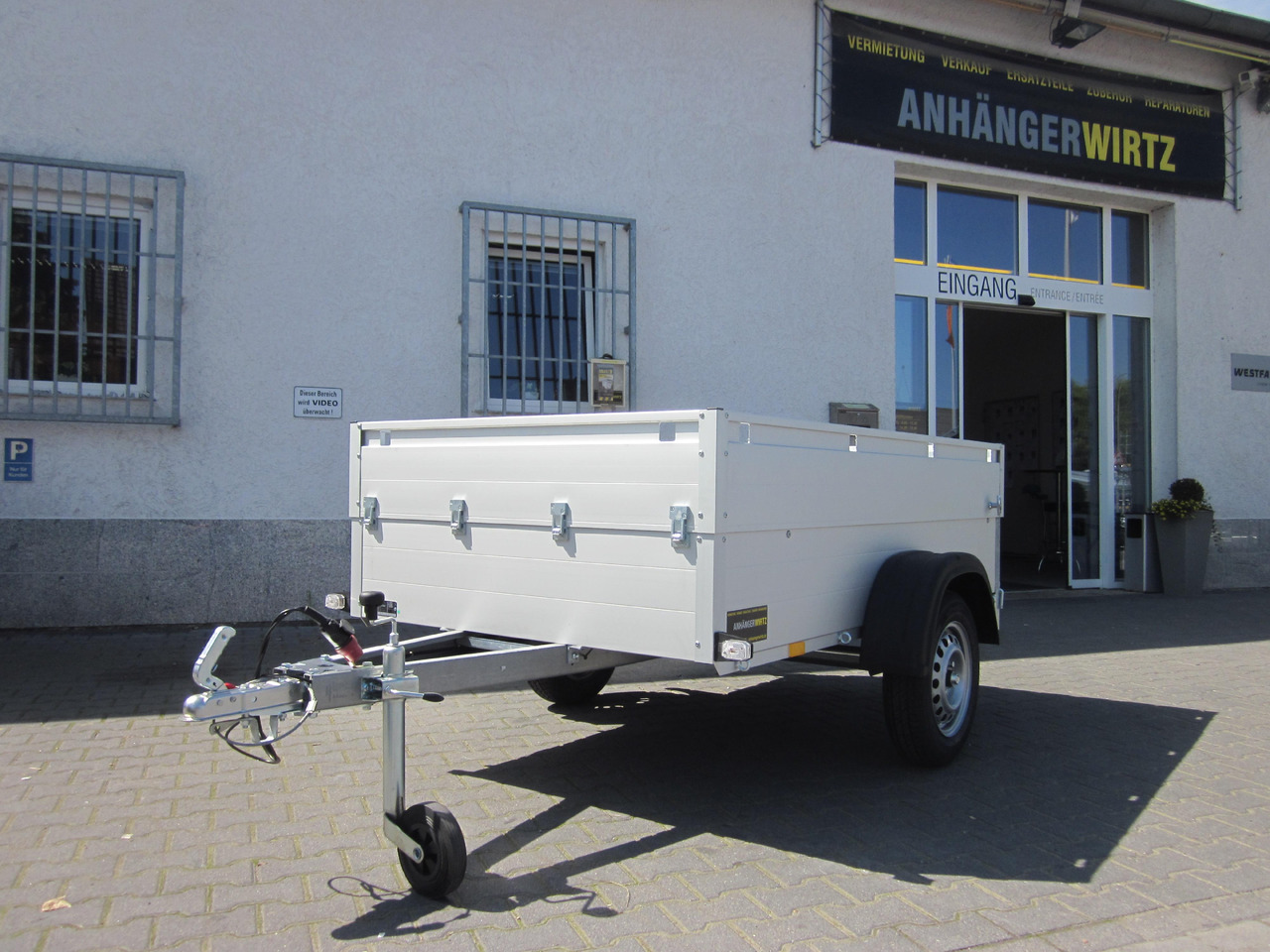 ALUBOXX Deckelanhänger GT 750 HT 211x126x48cm (XS) 750kg - PKW Anhänger: das Bild 2 ALUBOXX Deckelanhänger GT 750 HT 211x126x48cm (XS) 750kg - PKW Anhänger: das Bild 2
