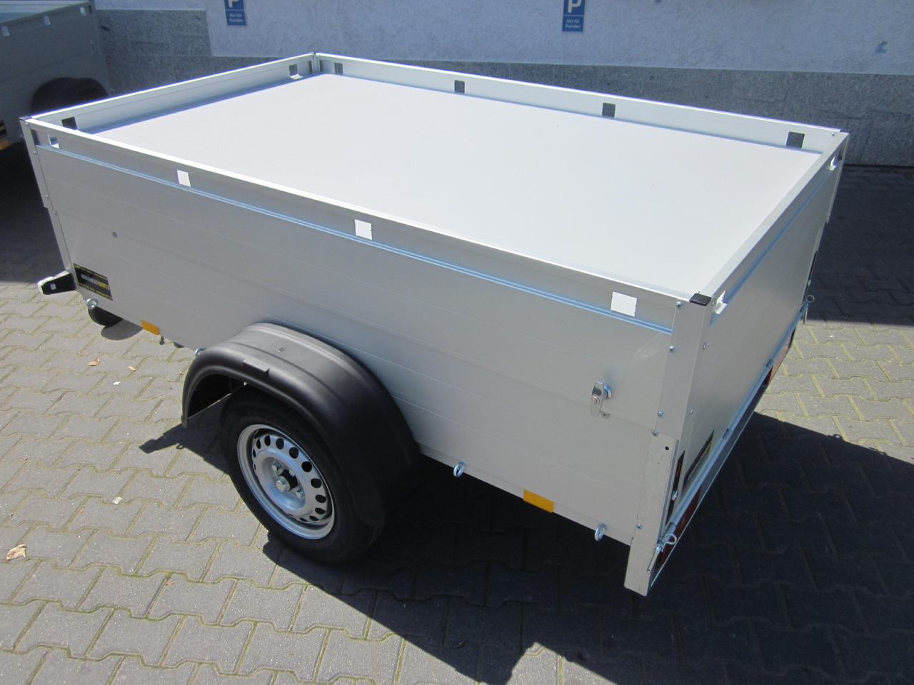 ALUBOXX Deckelanhänger GT 750 HT 211x126x48cm (XS) 750kg - PKW Anhänger: das Bild 4 ALUBOXX Deckelanhänger GT 750 HT 211x126x48cm (XS) 750kg - PKW Anhänger: das Bild 4