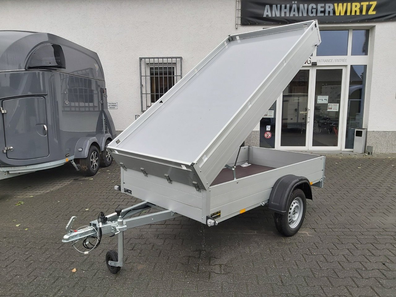 ALUBOXX Deckelanhänger GT 750 HT 251x126x48cm (S) 750kg - PKW Anhänger: das Bild 1 ALUBOXX Deckelanhänger GT 750 HT 251x126x48cm (S) 750kg - PKW Anhänger: das Bild 1