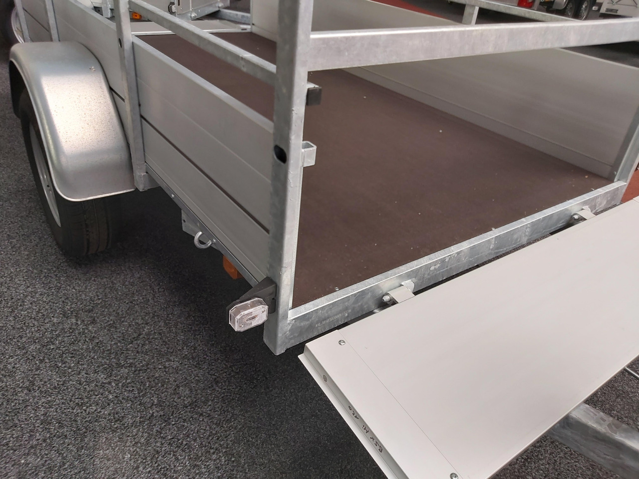 Anssems Kastenanhänger BSX 1350 251x130x45cm (S) 1350kg Modell 2024 - PKW Anhänger: das Bild 3 Anssems Kastenanhänger BSX 1350 251x130x45cm (S) 1350kg Modell 2024 - PKW Anhänger: das Bild 3