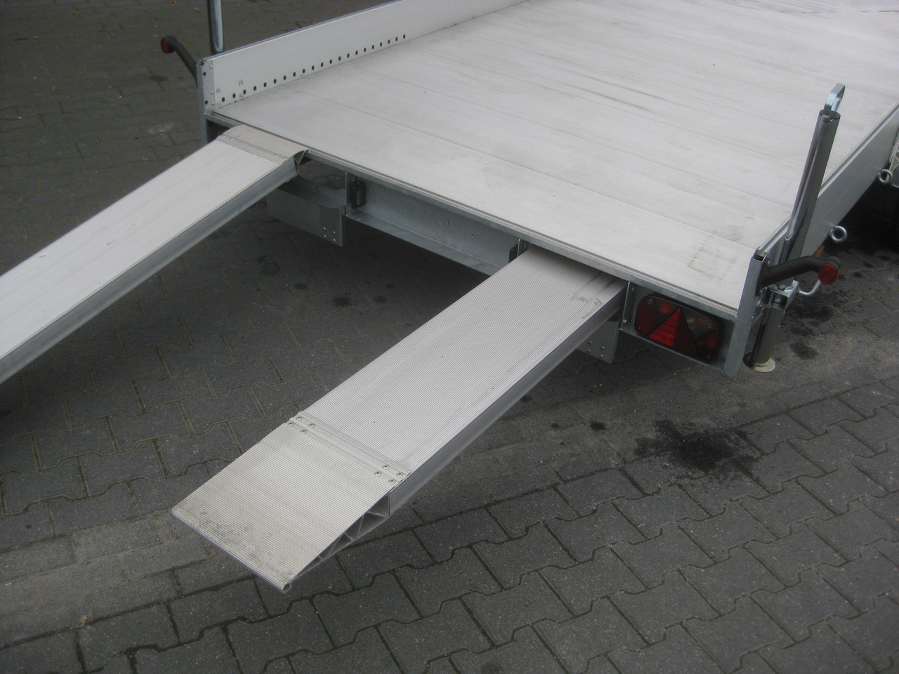 Anssems Transporter AMT 2500 440x190x18cm Aluboden Alurampen Seilwinde 2500kg Modell 22 – Leasing Anssems Transporter AMT 2500 440x190x18cm Aluboden Alurampen Seilwinde 2500kg Modell 22: das Bild 7