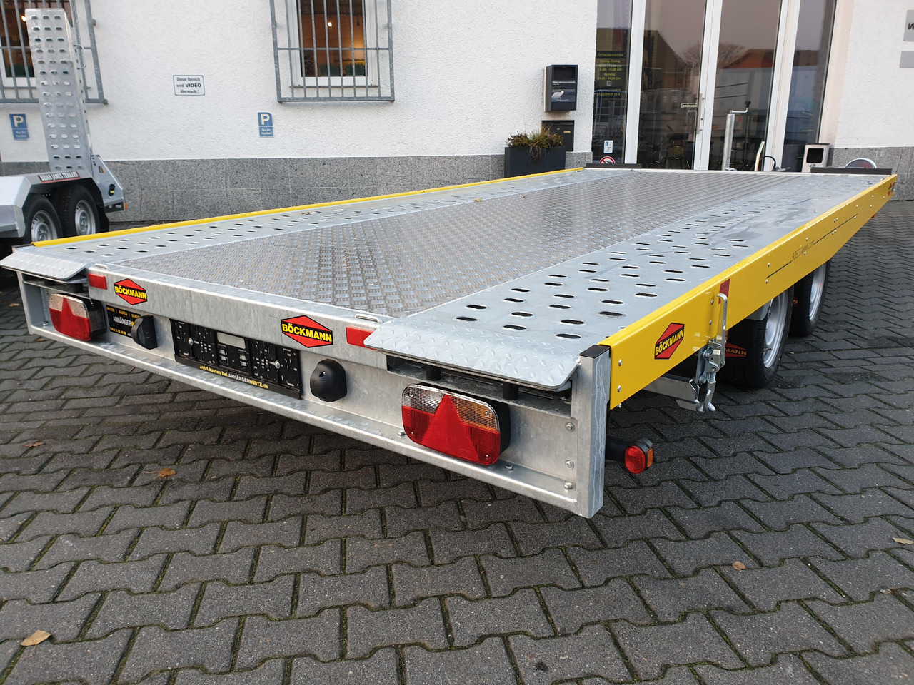 Böckmann AH 4320/35 430x208cm easyload ankipbar Aluboden 3500kg - Autotransporter Anhänger: das Bild 3 Böckmann AH 4320/35 430x208cm easyload ankipbar Aluboden 3500kg - Autotransporter Anhänger: das Bild 3